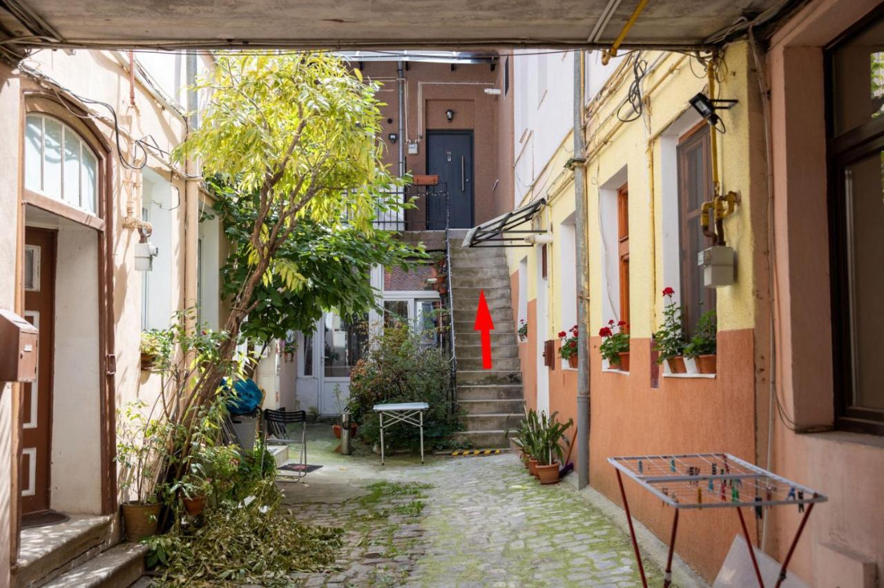 The Bear'S Den In Old City Centre Брашов Екстер'єр фото
